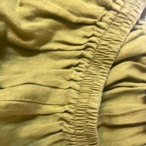 Eskandar linen wide leg crop pants in lime green